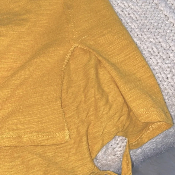 Umgee mustard color distressed top size large - Picture 8 of 8